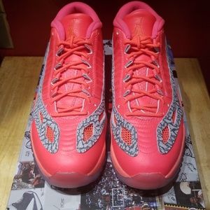 Air Jordan 11 Retro Low IE